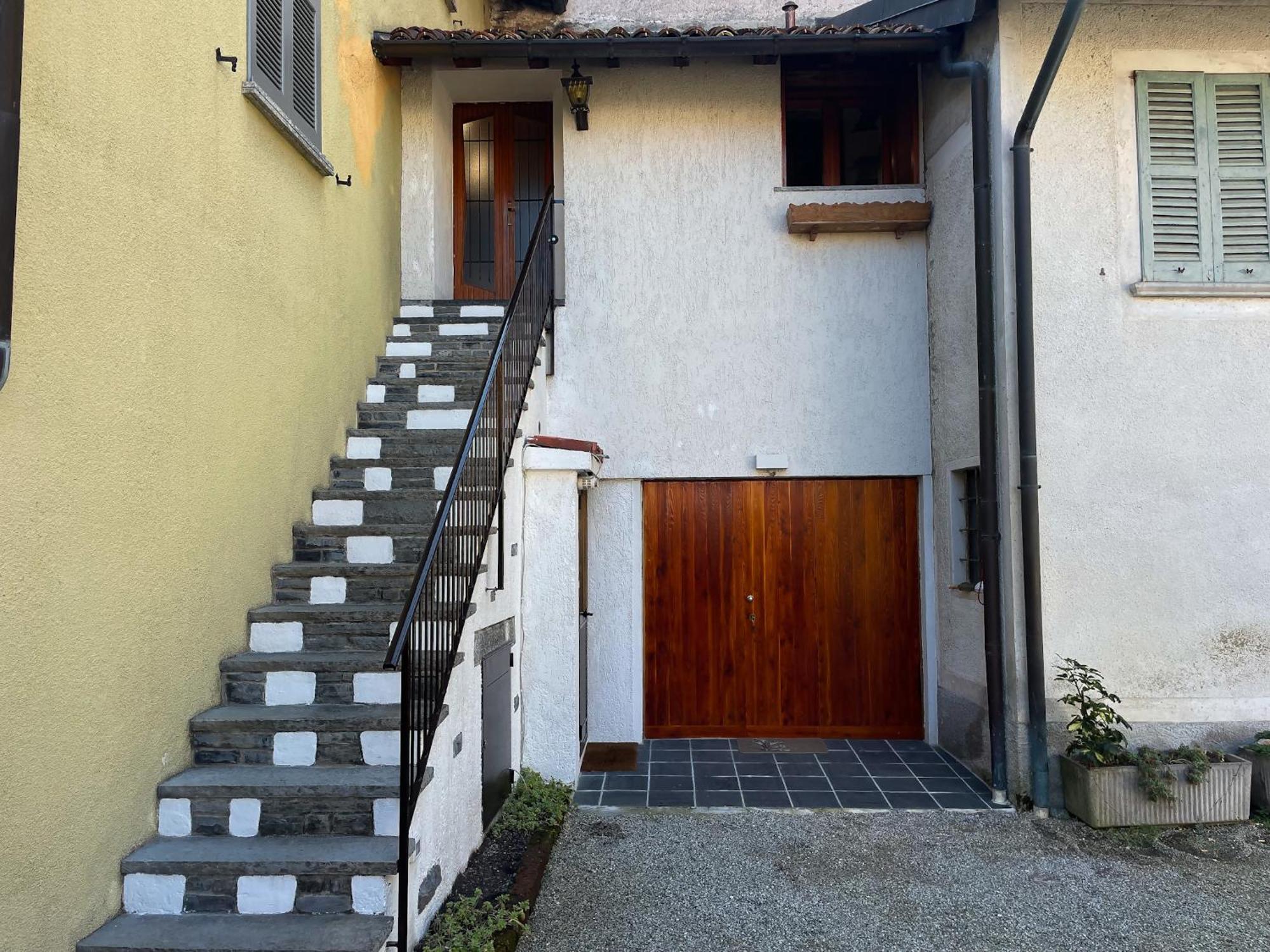 La Corte Dei Torri Loft On The Lake Oliveto Lario Екстериор снимка