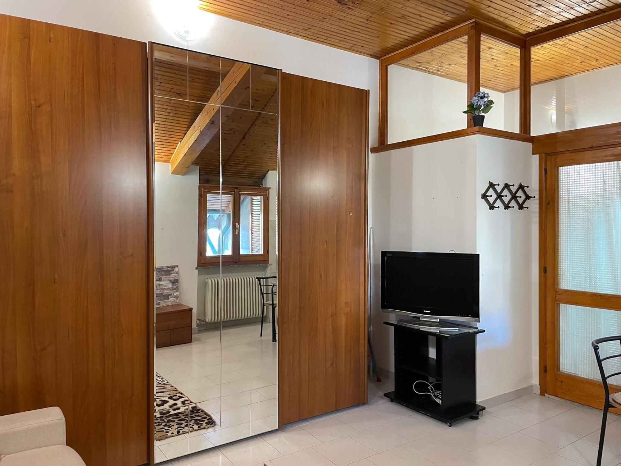 La Corte Dei Torri Loft On The Lake Oliveto Lario Екстериор снимка