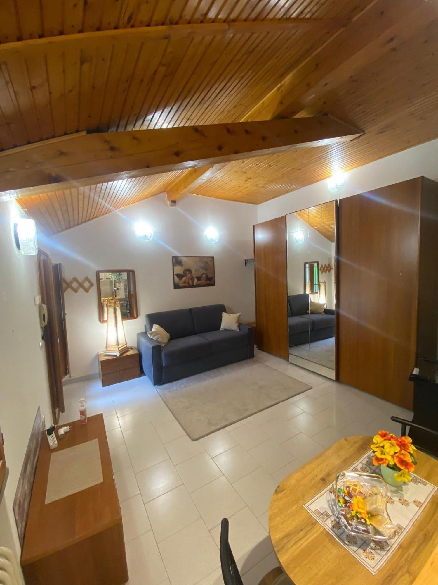 La Corte Dei Torri Loft On The Lake Oliveto Lario Екстериор снимка