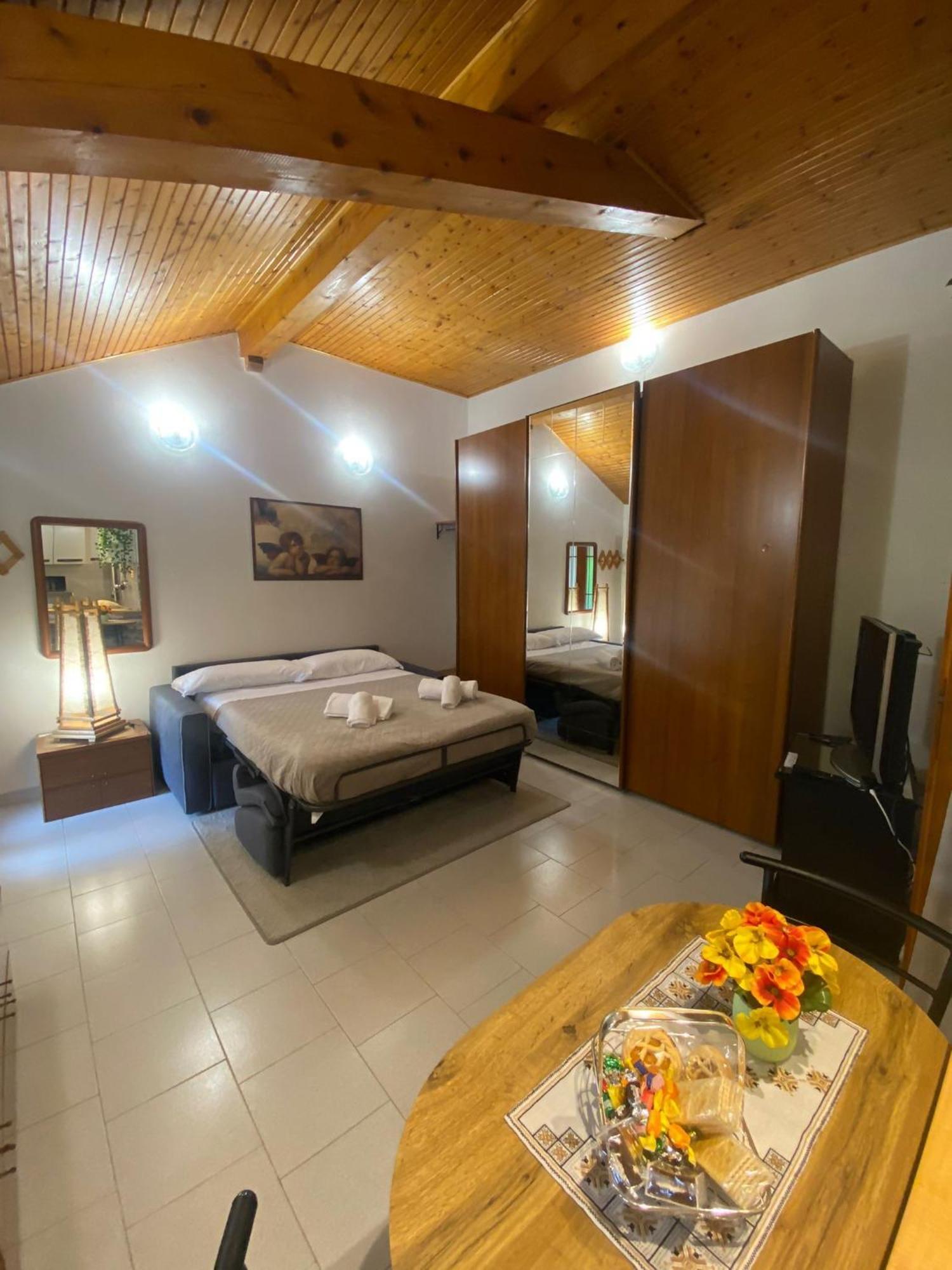 La Corte Dei Torri Loft On The Lake Oliveto Lario Екстериор снимка